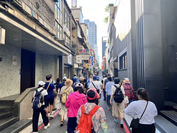 ▲▼北市條通商圈「彩繪故事牆」揭幕，搭配「2023大正町藝術祭」系列活動，打卡可在商圈店家享優惠。（圖／臺北市條通商圈發展協會提供）
