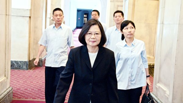 ▲《看不見的國家》美國導演葛靜文史無前例獲准近距離貼身採訪蔡英文。（圖／海鵬提供）