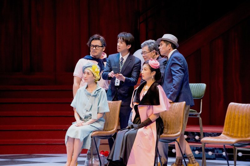 舞台劇「明星養老院」描繪演藝圈的起落。圖／金星文創提供