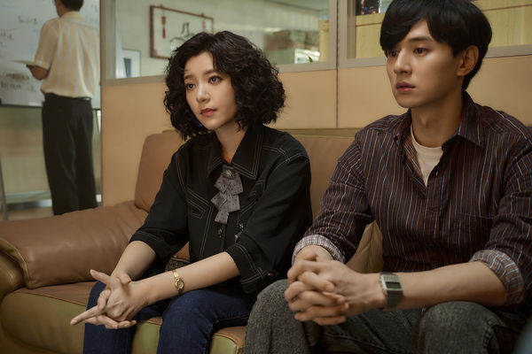 ▲《華燈初上》二季危機篇。(圖/Netflix、百聿數碼提供)