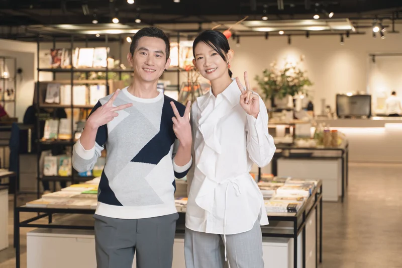 吳奕蓉(右)、李辰翔暢談角色與生活中的反差，爆劇組關於「吃」的祕辛。圖／大愛電視提供
