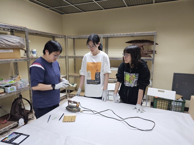 為充實眷村生活文化館」展示內容，嘉市文化局同步推動系統性調查研究，委託大學團隊進行眷村人物田野調查。記者魯永明／翻攝