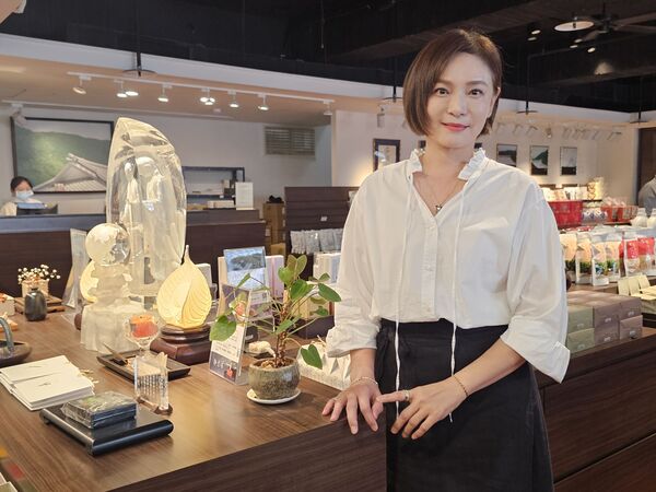 ▲梁家容與楊鎮南下高雄宣傳《臥龍好歲月》。（圖／大愛提供）