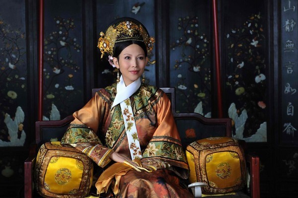 ▲蔡少芬在《後宮甄嬛傳》飾演反派角色「皇后娘娘」。(圖/資料照/緯來電視提供) ▲蔡少芬在《後宮甄嬛傳》飾演反派角色「皇后娘娘」。(圖/資料照/緯來電視提供)