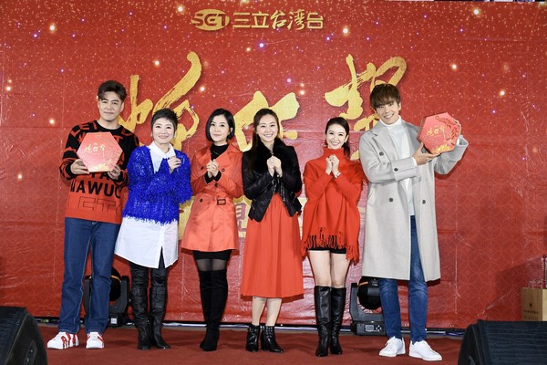 炮仔聲開工。（圖／三立提供）