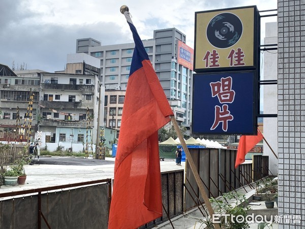 ▲▼ 天橋上的魔術師重建中華商場，佳佳唱片行無償授權：希望記憶繼續在電視劇留存。（圖／記者林育綾攝）