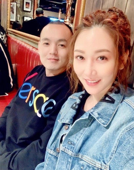 ▲春風合照曾莞婷。（圖／翻攝自IG／春風、曾莞婷）