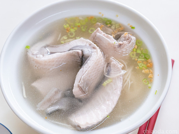 ▲▼施家虱目魚粥。（圖／貪吃巧達 In Taichung 授權提供，下同，勿隨意翻拍以免侵權。)