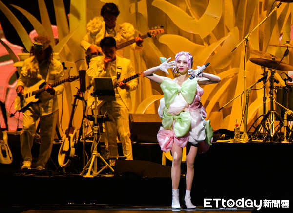 ▲▼蔡依林Ugly Beauty 2021世界巡迴演唱會 台北加演場day3。(圖/記者張一中攝) ▲▼蔡依林Ugly Beauty 2021世界巡迴演唱會 台北加演場day3。(圖/記者張一中攝)