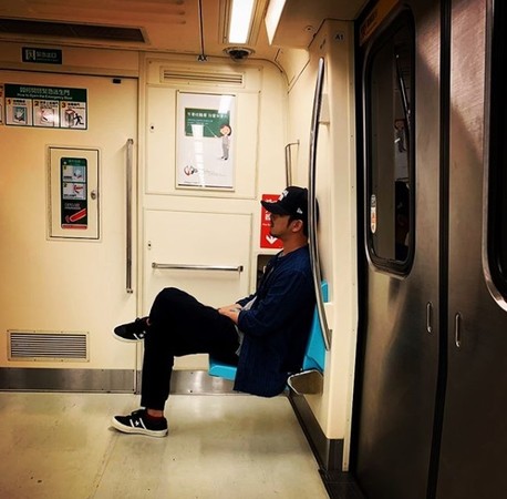 ▲陳柏霖現身北捷。（圖／翻攝自陳柏霖Instagram）