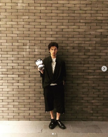 ▲陳柏霖現身關西休息站打卡。（圖／翻攝自陳柏霖Instagram）