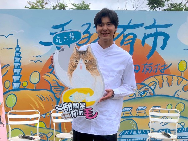 ▲▼《都嘛是你的毛》左起風田、龍語申、辛樂兒、動物溝通師春花媽、潘心慧監製。（圖／七十六号原子提供）