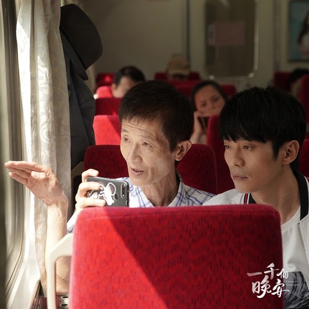 ▲▼麥若愚為《一千個晚安》寫影評             。（圖／三立提供）