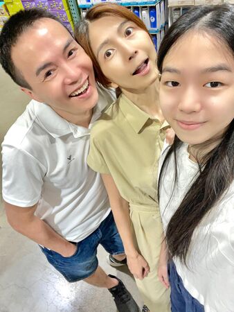▲▼吳鈴山。（圖／翻攝自Facebook／吳鈴山家族）